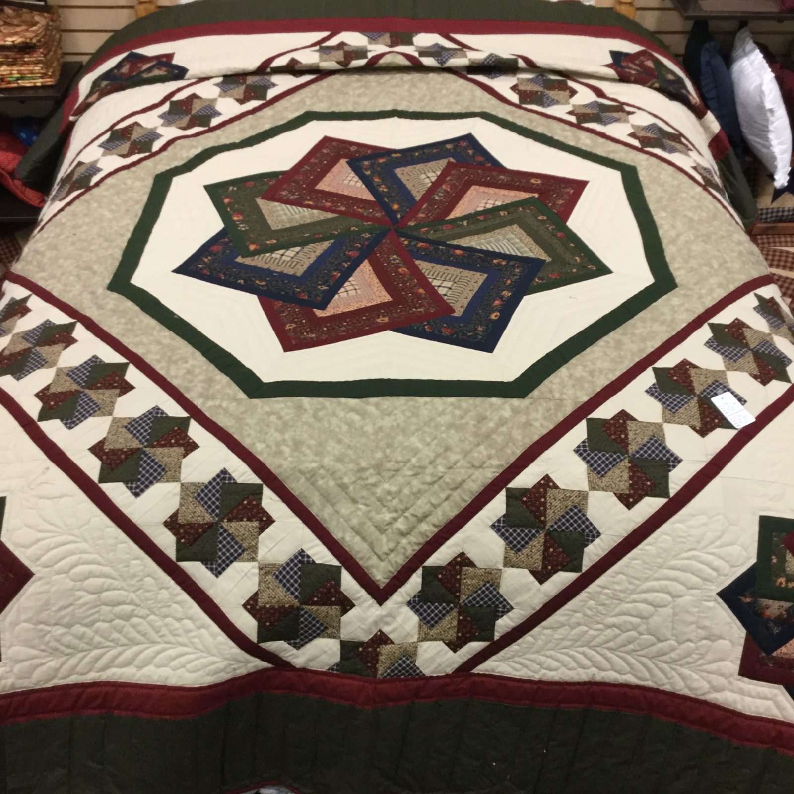 spin-star-quilt-queen-family-farm-handcrafts-amish-made