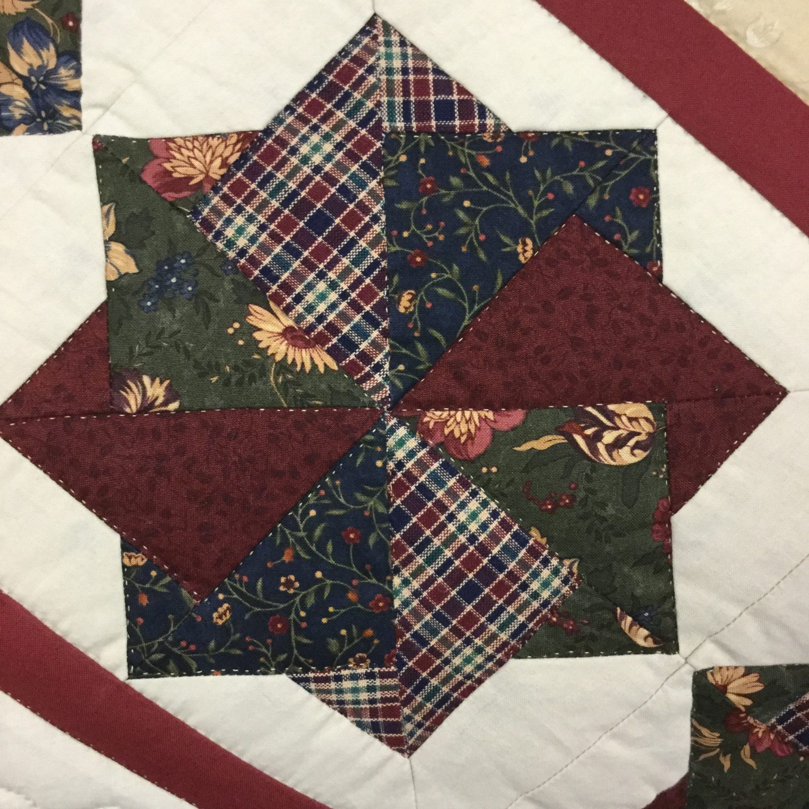 spin-star-quilt-queen-family-farm-handcrafts-amish-made