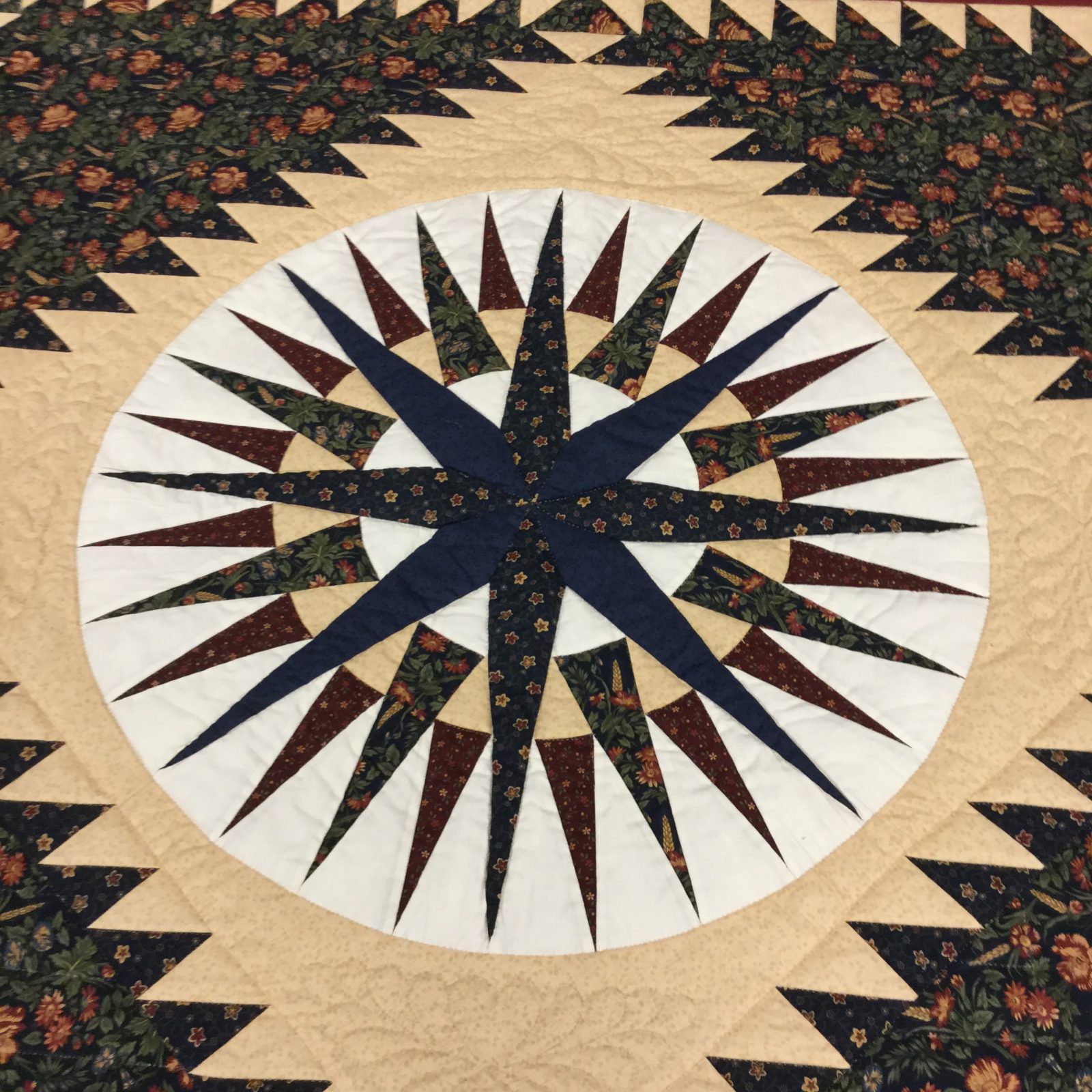 Mariner's Compass Quilt | King | Family Farm Handcrafts